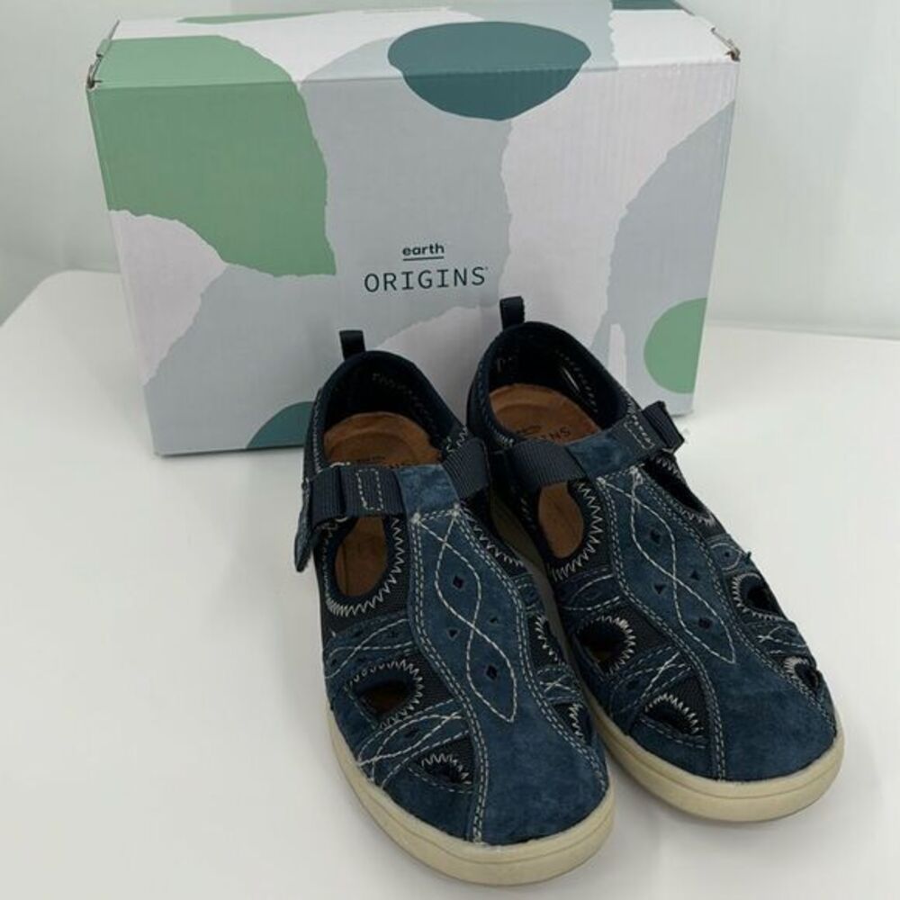 Earth Origins Effie Suede Fisherman Sandals‎ Blue  6.5 New with Box